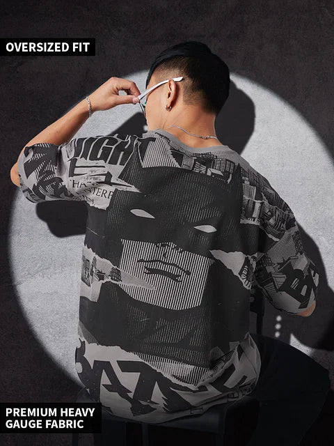 Batman: Gotham's Saviour Oversized T-Shirts