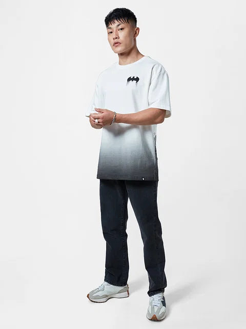 Batman: Gotham's Saviour Oversized T-Shirts