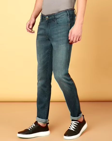 Men Lightly Washed Tapered Fit Jeans